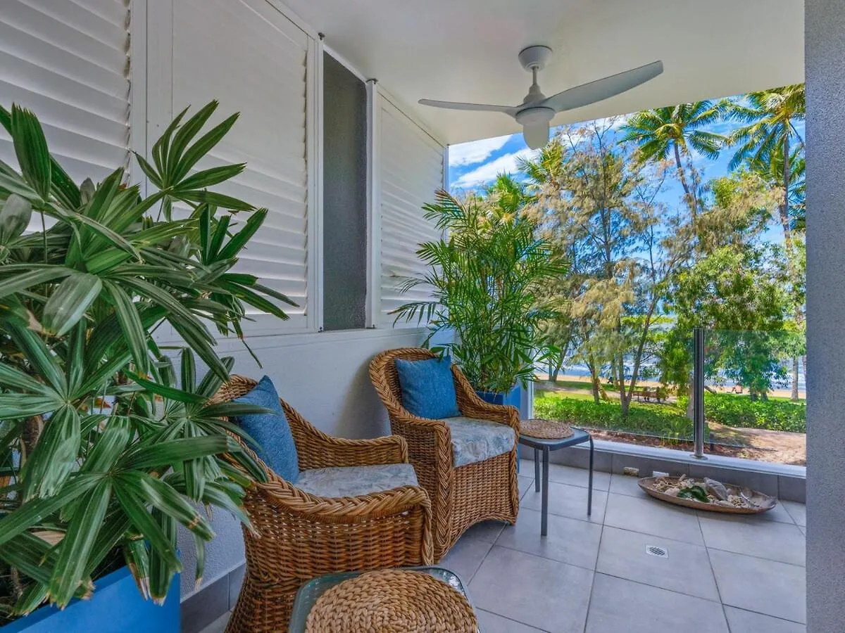 Paringa Beachfront Apartment 7 With Ocean Views Palm Cove