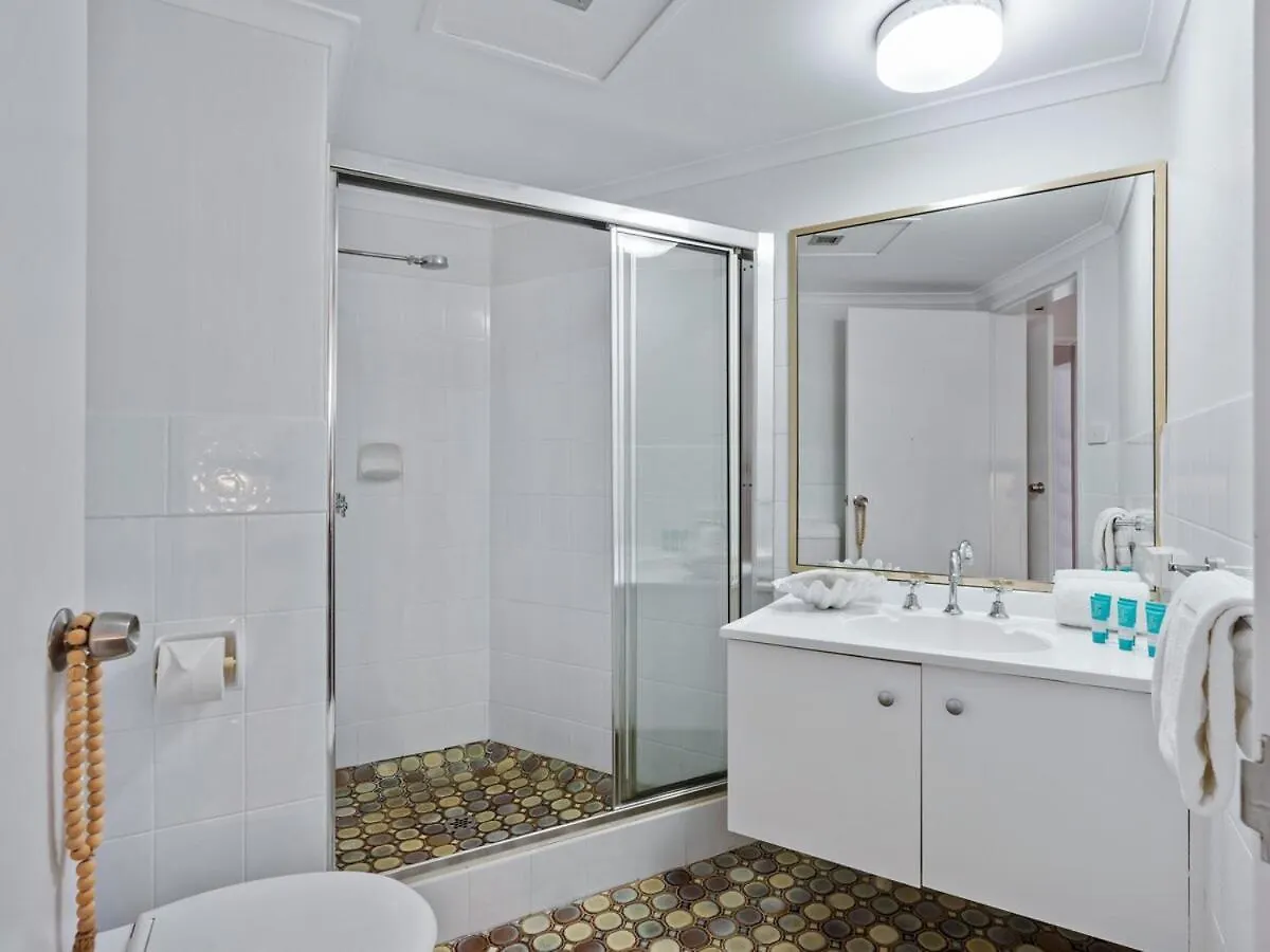 Paringa Beachfront Apartment 7 With Ocean Views Palm Cove Australia