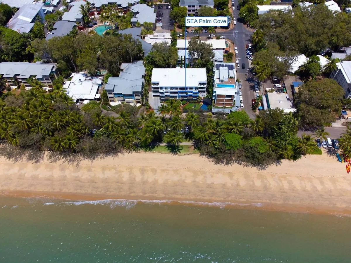 Paringa Beachfront Apartment 7 With Ocean Views Palm Cove