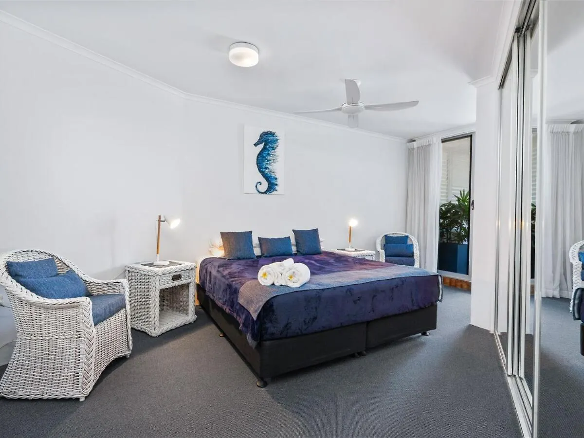 Paringa Beachfront Apartment 7 With Ocean Views Palm Cove