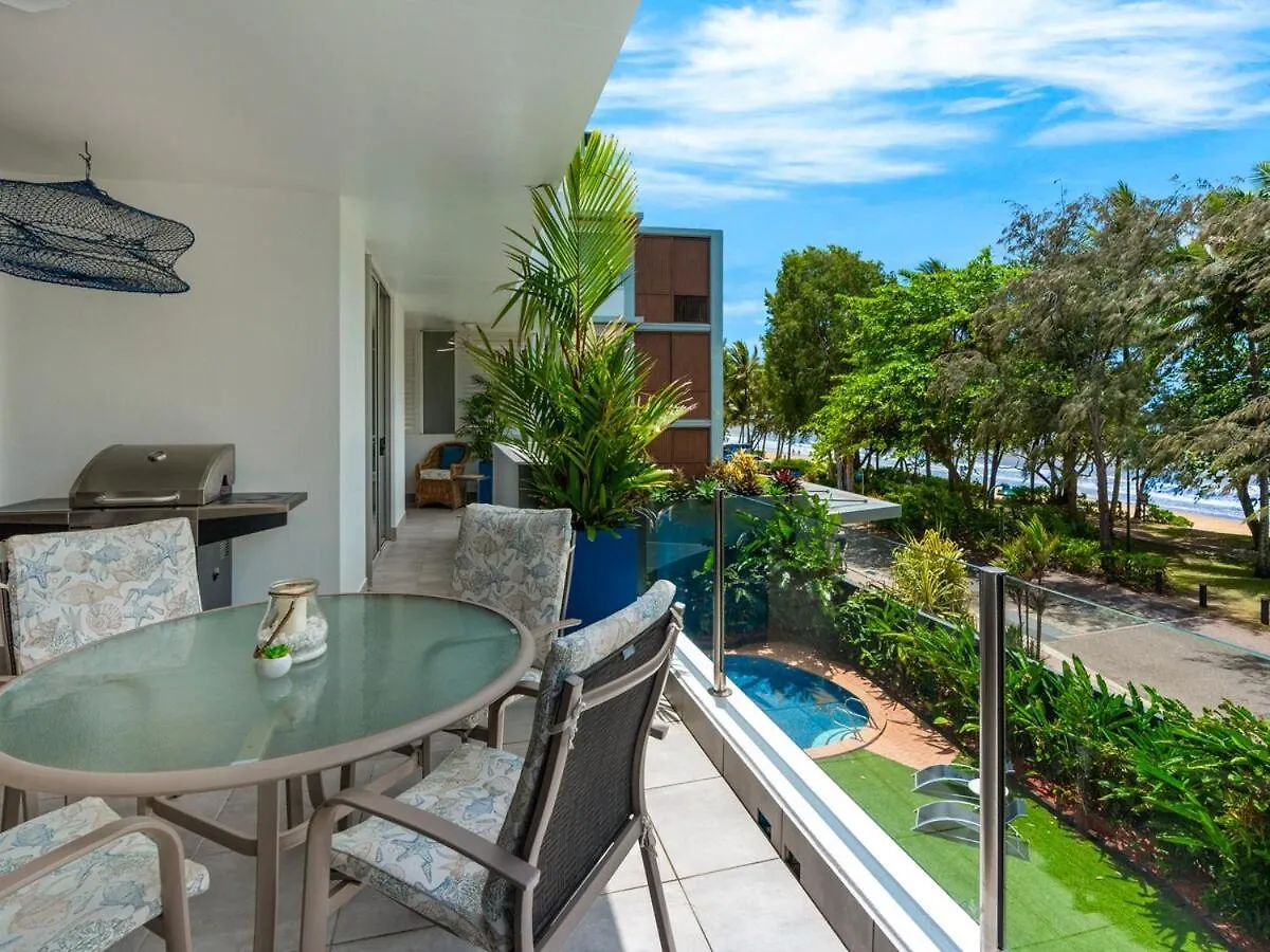 Paringa Beachfront Apartment 7 With Ocean Views Palm Cove