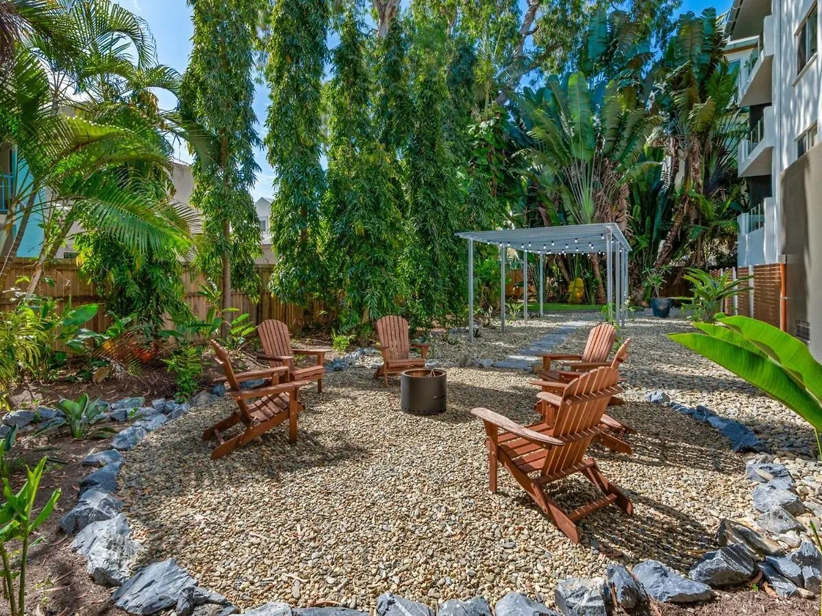 Paringa Beachfront Apartment 7 With Ocean Views Palm Cove