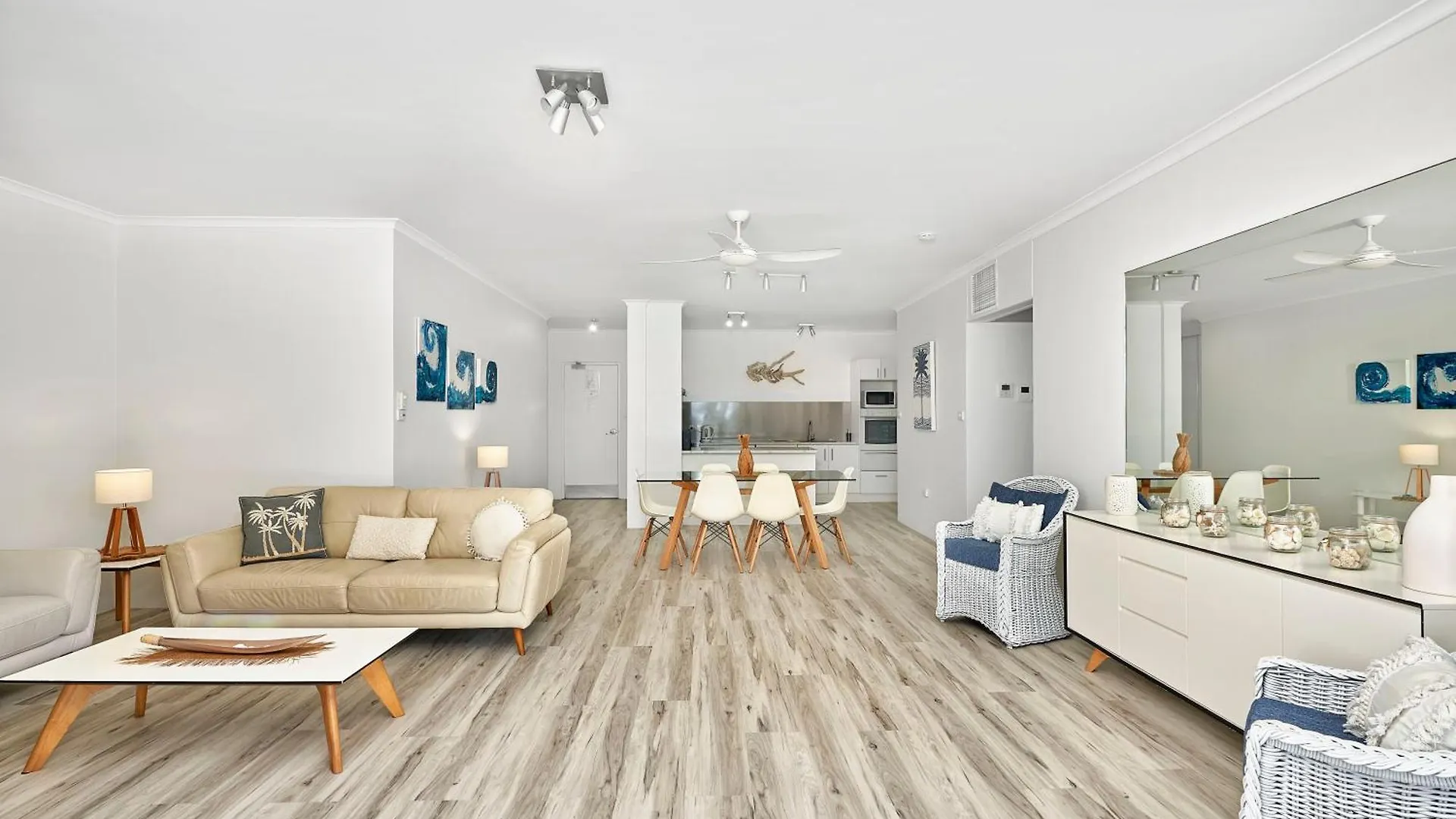 Paringa Beachfront Apartment 7 With Ocean Views Palm Cove Austrálie